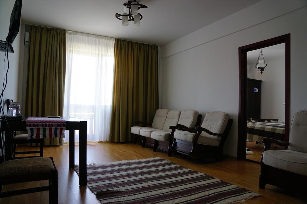Pensiunea Casa Bunicului Mociu Zewnętrze zdjęcie